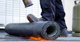 Flat bitumen roofs